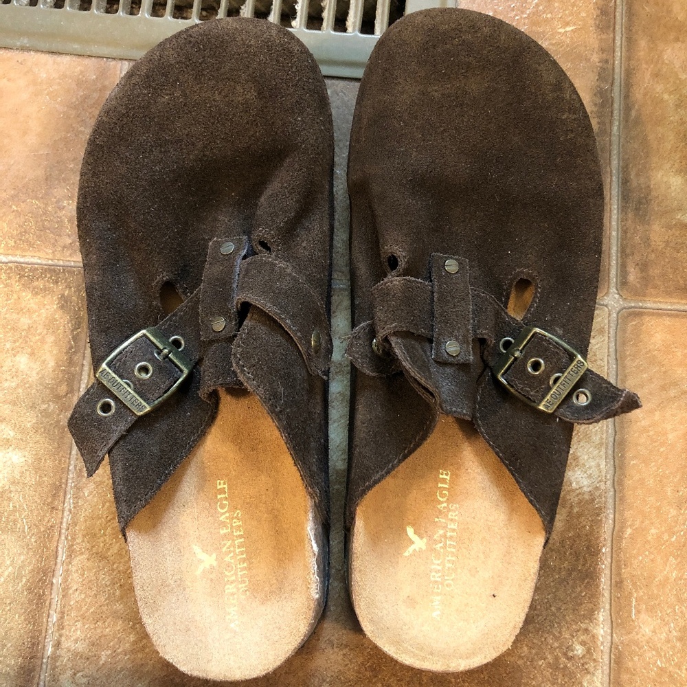 American Eagle Clogs